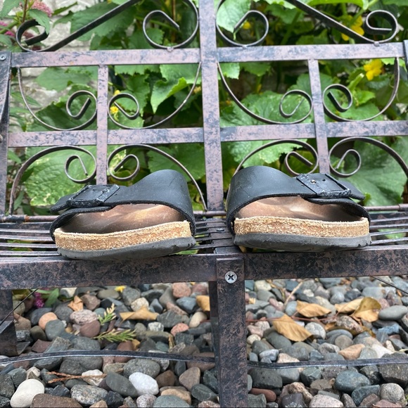 Birkenstock Madrid Black Sandals - Picture 3 of 12